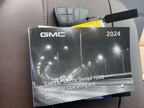Used 2024 GMC Sierra 1500 Denali AWD/4WD image 38