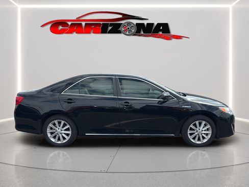Used 2012 Toyota Camry XLE FWD image 4