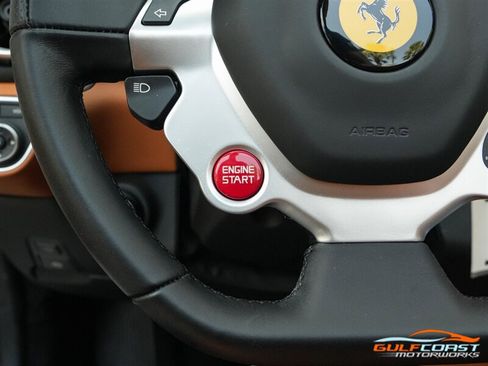 Used 2017 Ferrari California T RWD image 34