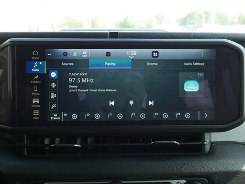 Used 2024 Jeep Wrangler Unlimited Sport AWD/4WD image 18