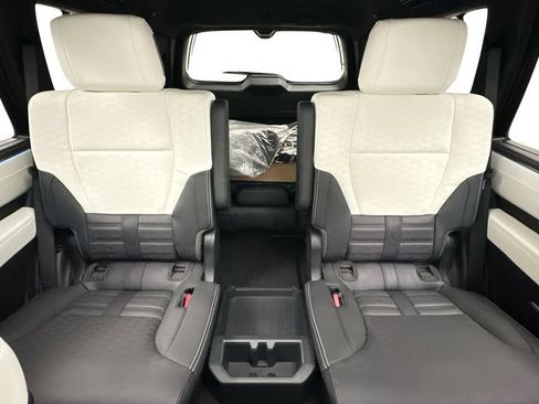 Used 2024 Toyota Sequoia Capstone AWD/4WD image 15