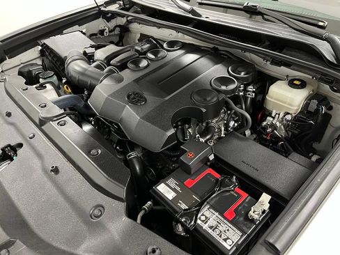 Used 2019 Toyota 4Runner SR5 Premium AWD/4WD image 64