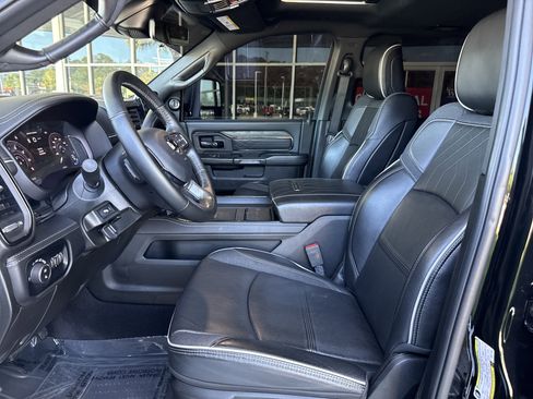 Used 2025 RAM 2500 Limited AWD/4WD image 20