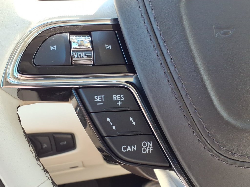Used 2019 Lincoln Continental Black Label w/ Rear Seat Package AWD/4WD image 35