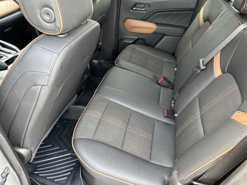 Used 2024 GMC Canyon AT4 image 23