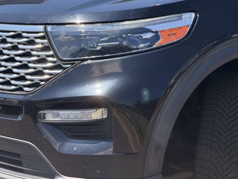 Used 2020 Ford Explorer Platinum w/ Premium Technology Package AWD/4WD image 8