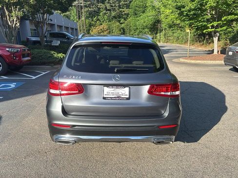 Used 2018 Mercedes-Benz GLC 300 image 6