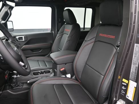 New 2026 Jeep Wrangler Unlimited Rubicon AWD/4WD image 19