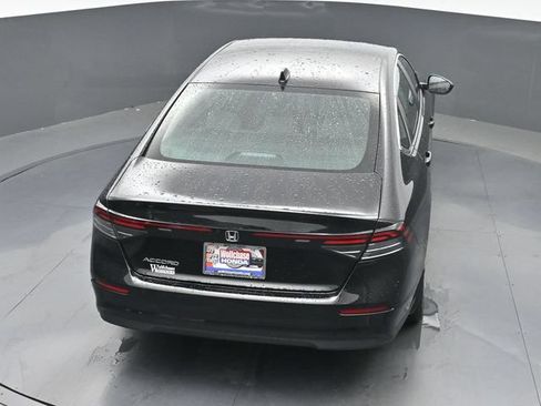Certified 2025 Honda Accord LX image 32