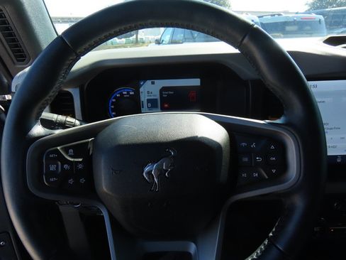 Certified 2023 Ford Bronco Badlands image 28