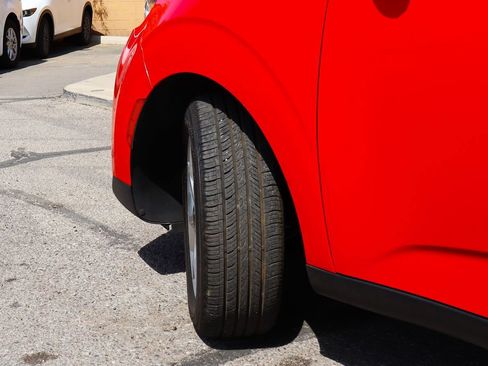 Used 2022 Kia Soul LX w/ Technology Package FWD image 6