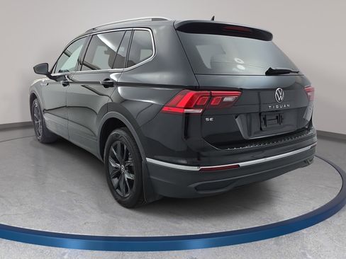 Used 2024 Volkswagen Tiguan SE image 7