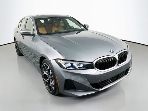 New 2026 BMW 330i Sedan w/ Convenience Package image 3