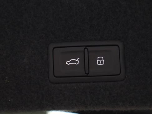 Used 2023 Lamborghini Urus Performante image 12