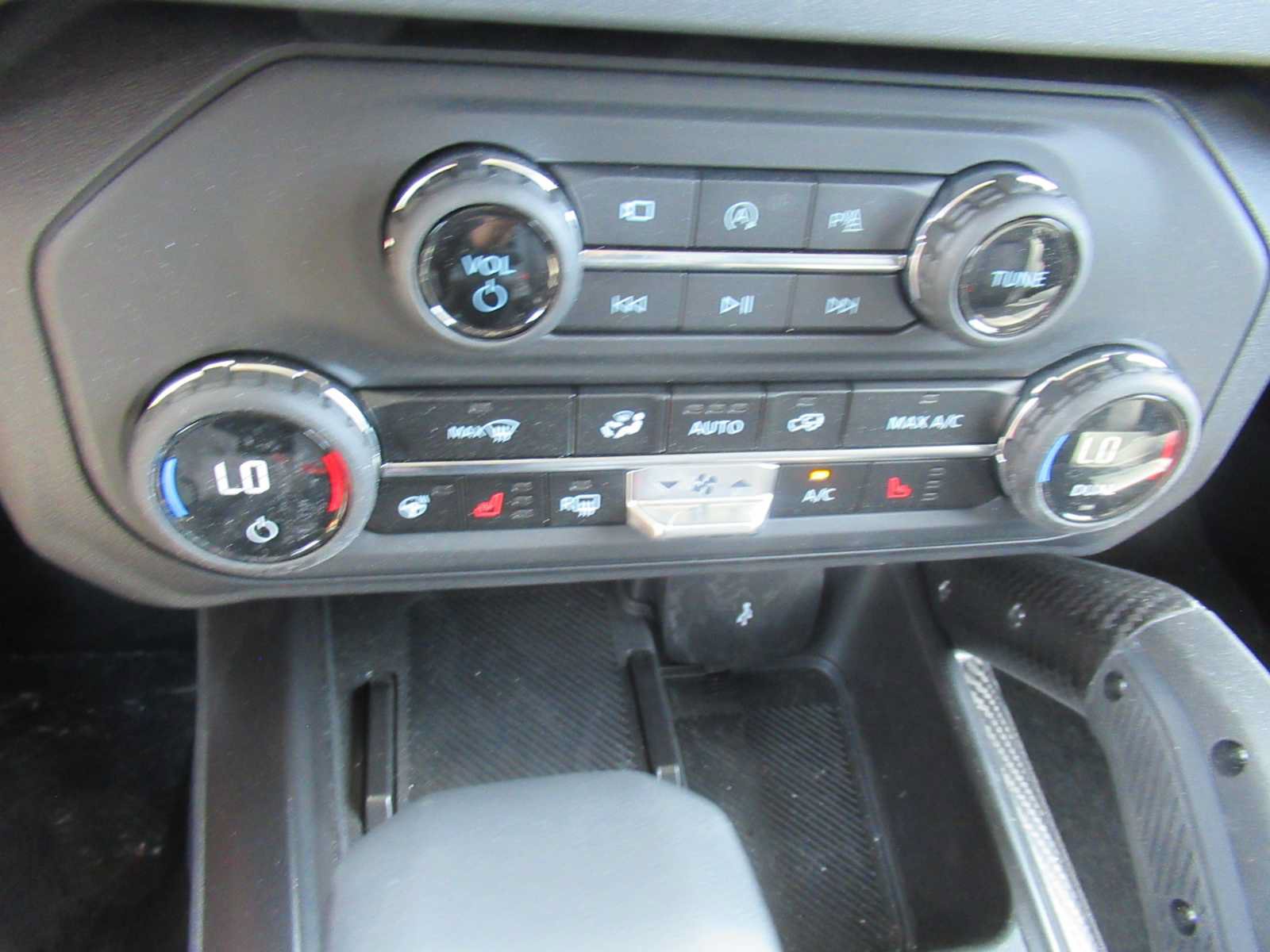 New 2026 Ford Bronco Raptor w/ Interior Carbon Fiber Pack AWD/4WD image 23