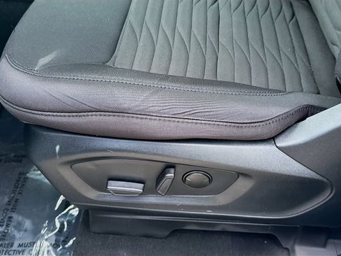 Used 2020 Ford Explorer XLT RWD image 17