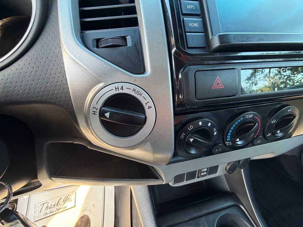 Used 2015 Toyota Tacoma 4x4 Double Cab w/ SR5 Package image 22