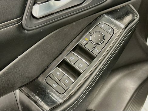 Used 2024 Nissan Rogue SL AWD/4WD image 15