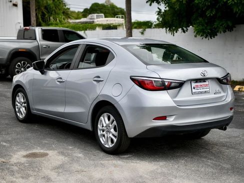 Used 2018 Toyota Yaris iA image 4