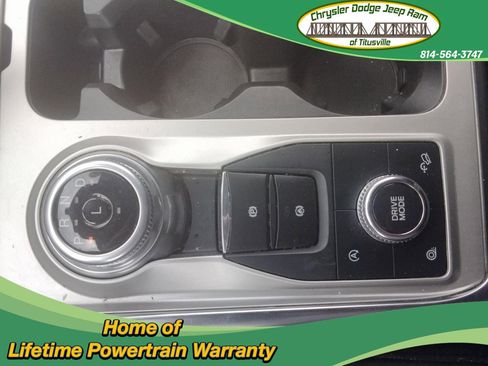 Used 2022 Ford Explorer XLT w/ Equipment Group 202A image 21