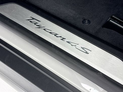 Certified 2024 Porsche Taycan 4S image 13