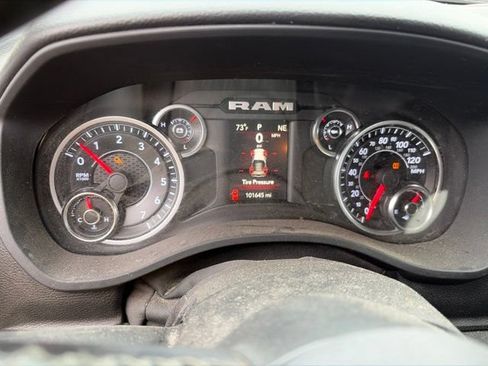 Used 2019 RAM 1500 Big Horn AWD/4WD image 2