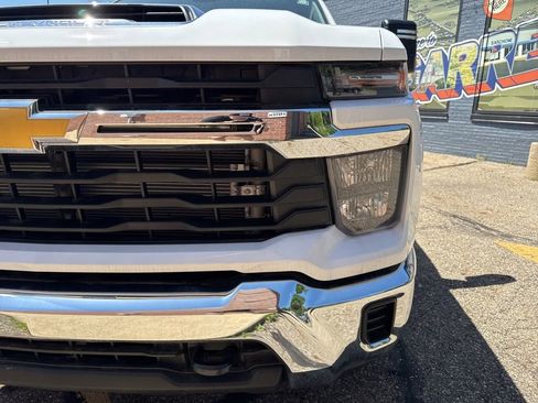 New 2026 Chevrolet Silverado 2500 LT w/ Snow Plow Prep/Camper Package AWD/4WD image 3