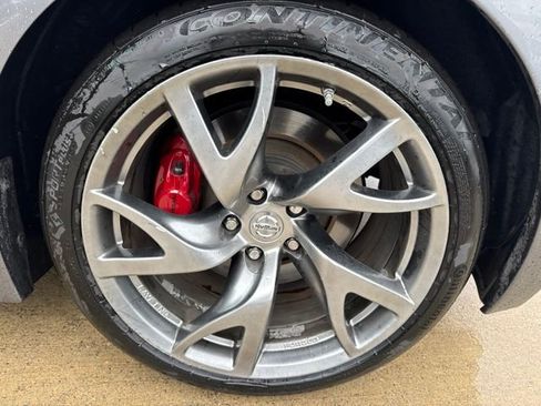 Used 2014 Nissan 370Z Touring w/ Sport Package RWD image 7