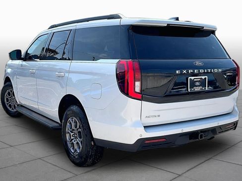 Certified 2025 Ford Expedition Active RWD image 6