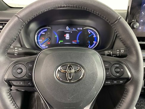 Used 2023 Toyota RAV4 XSE AWD/4WD image 16