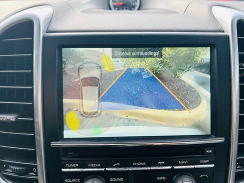 Used 2016 Porsche Cayenne image 14