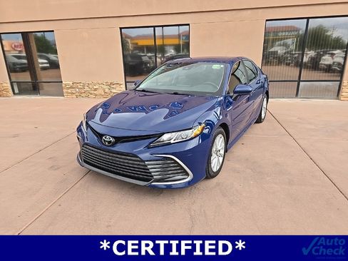 Used 2023 Toyota Camry LE image 2