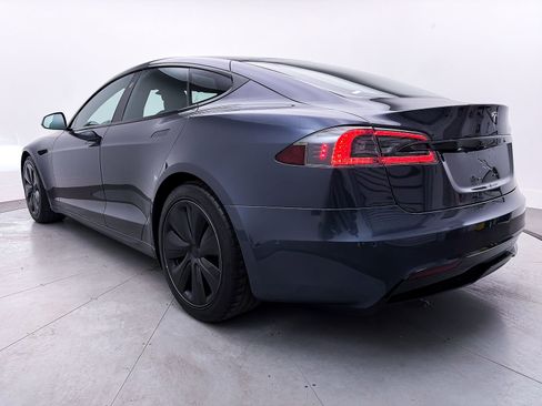 Used 2022 Tesla Model S image 12