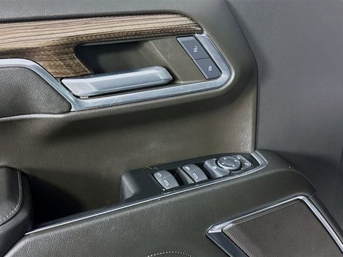 Used 2024 Chevrolet Silverado 1500 LT AWD/4WD image 19
