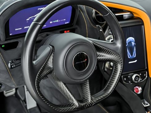 Used 2018 McLaren 720S RWD image 24