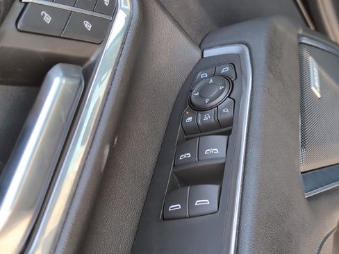 Used 2024 Chevrolet Silverado 2500 LTZ w/ LTZ Convenience Package image 12