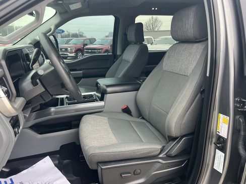 Used 2024 Ford F350 XLT w/ Black Appearance Package image 18