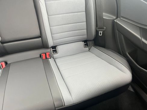 Used 2025 Volkswagen Jetta SE image 40