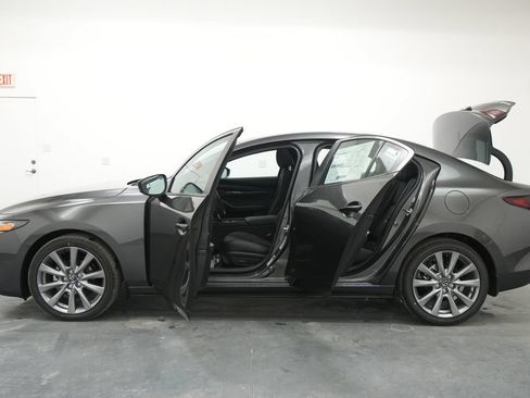 New 2026 MAZDA MAZDA3 2.5 S Sedan w/ Preferred Pkg FWD image 22
