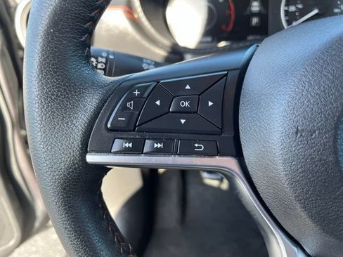 Used 2024 Nissan Versa SR FWD image 21