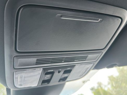 Used 2025 Honda Odyssey Sport-L image 13