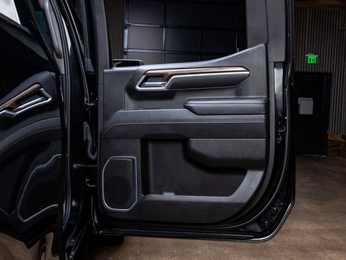 Used 2025 GMC Sierra 1500 SLE w/ X31 Off-Road Package image 38