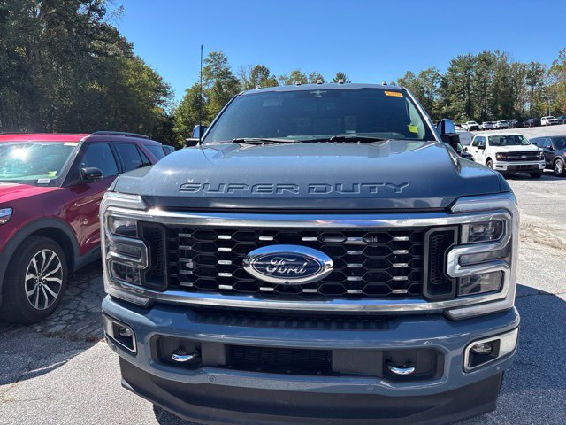 Used 2023 Ford F350 Platinum AWD/4WD image 3