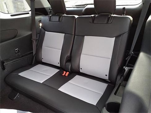 New 2023 Ford Explorer XLT w/ Equipment Group 202A image 12