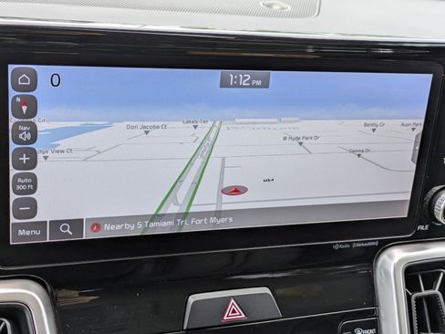 Certified 2022 Kia Sorento S FWD image 23