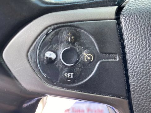 Used 2017 Chevrolet Colorado Z71 AWD/4WD image 26