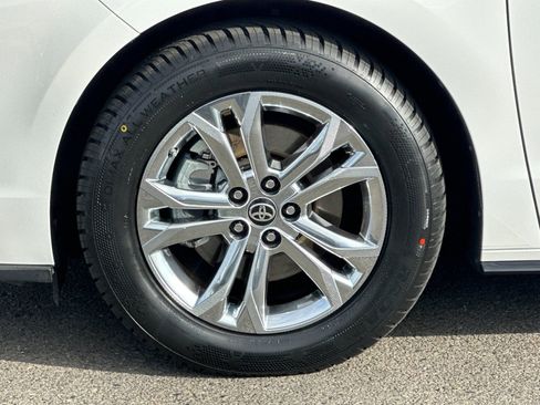 Used 2021 Toyota Sienna XSE w/ XSE Plus Package image 25