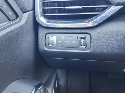 Certified 2025 GMC Acadia Elevation AWD/4WD image 19
