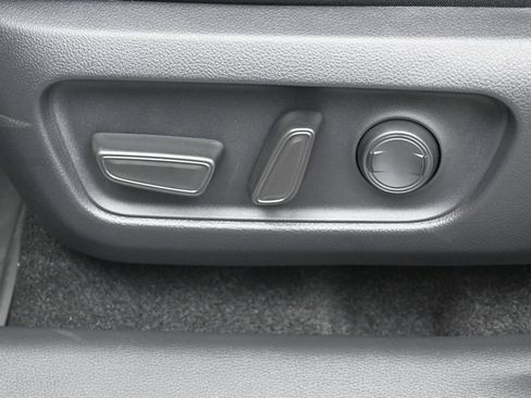 Certified 2026 Toyota RAV4 SE AWD/4WD image 10