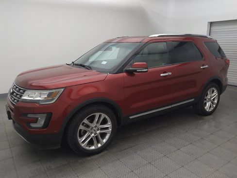 Used 2016 Ford Explorer Limited w/ Equipment Group 301A FWD image 2